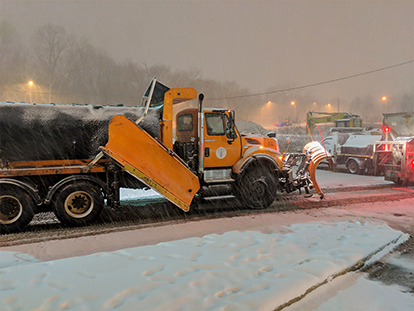 KCMO snow plow in action